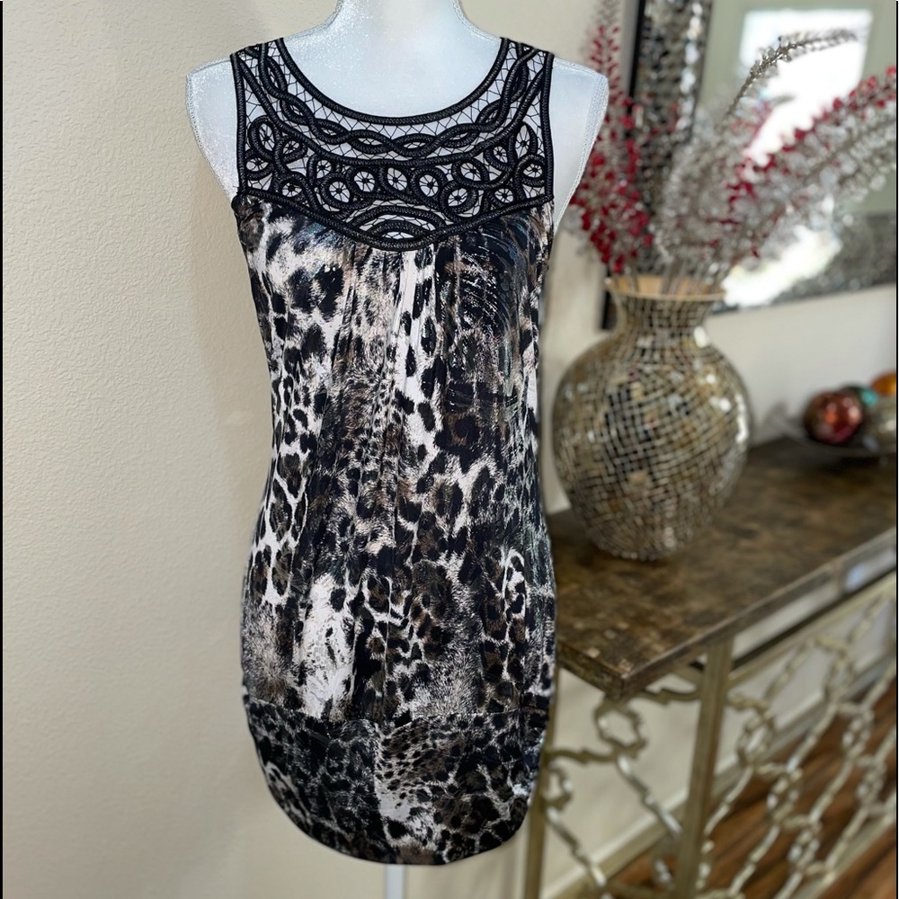 Studio Y sleeves animal print long top